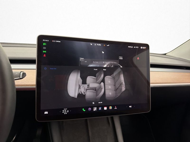 Tesla Model Y bild 24