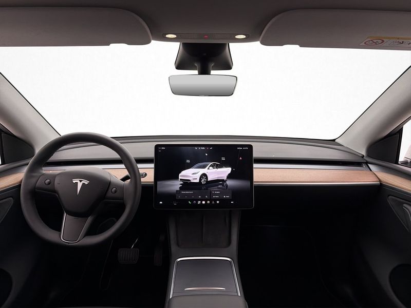 Tesla Model Y bild 15