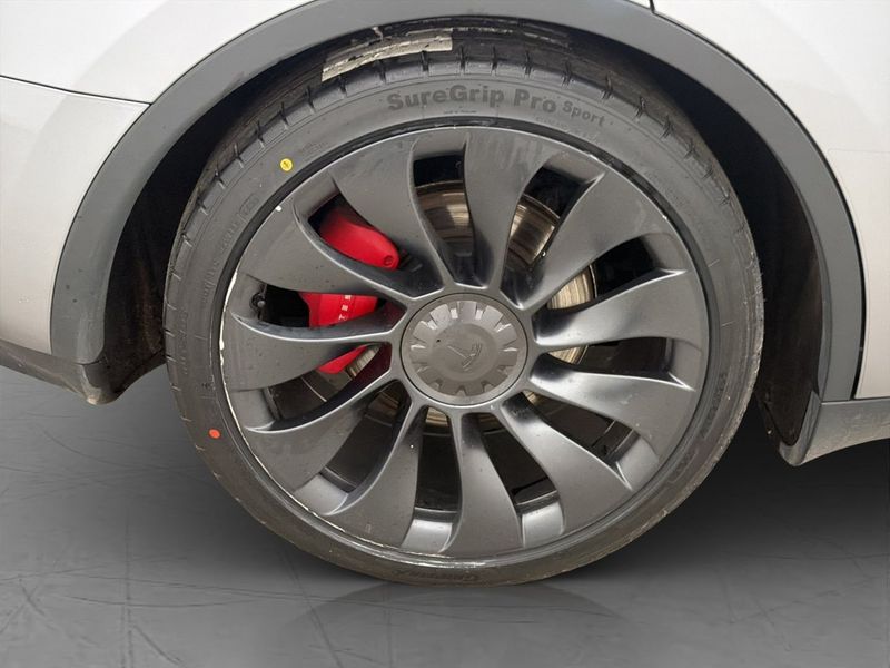 Tesla Model Y bild 34
