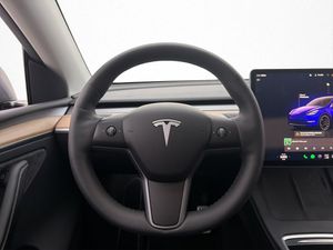 Tesla Model Y bild 29