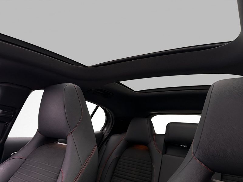 Mercedes GLA220 bild 16