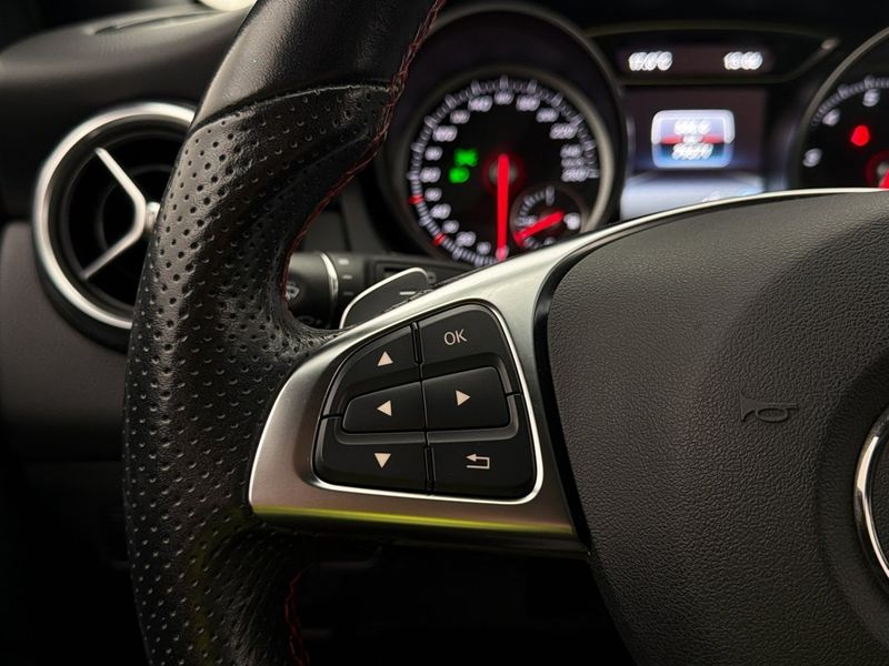Mercedes GLA220 bild 21