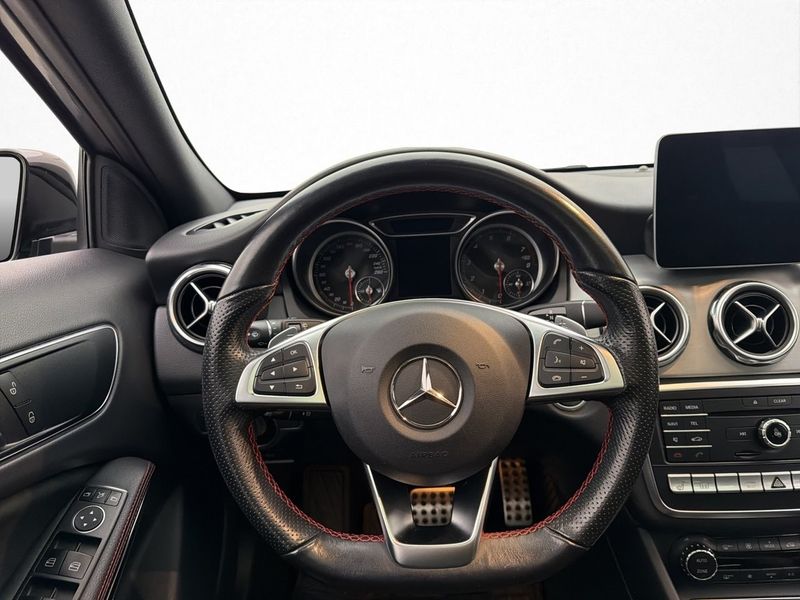 Mercedes GLA220 bild 22