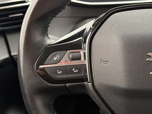 Peugeot e-208 bild 17