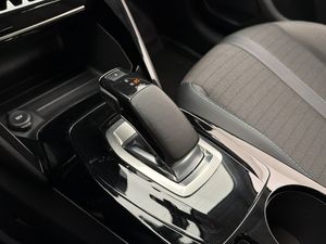 Peugeot e-208 bild 21