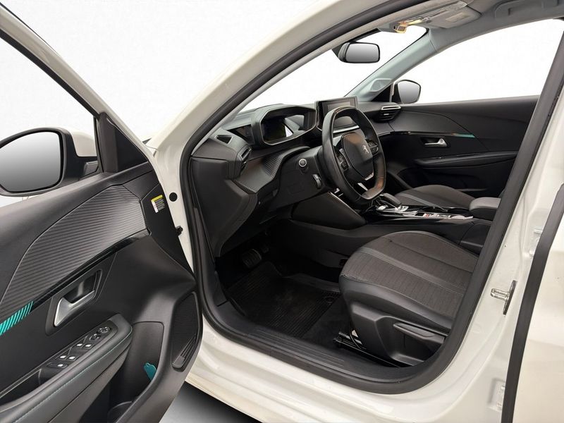 Peugeot e-208 bild 11