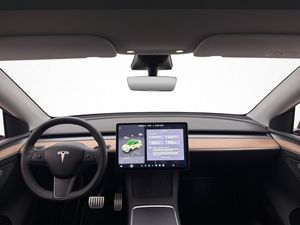 Tesla Model Y bild 14