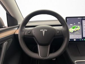 Tesla Model Y bild 15
