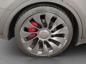 Tesla Model Y bild 36