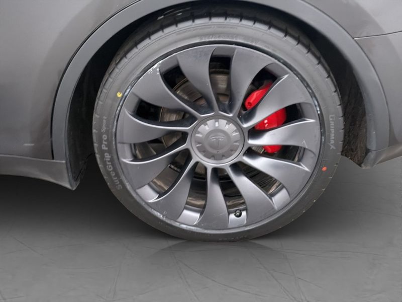Tesla Model Y bild 35
