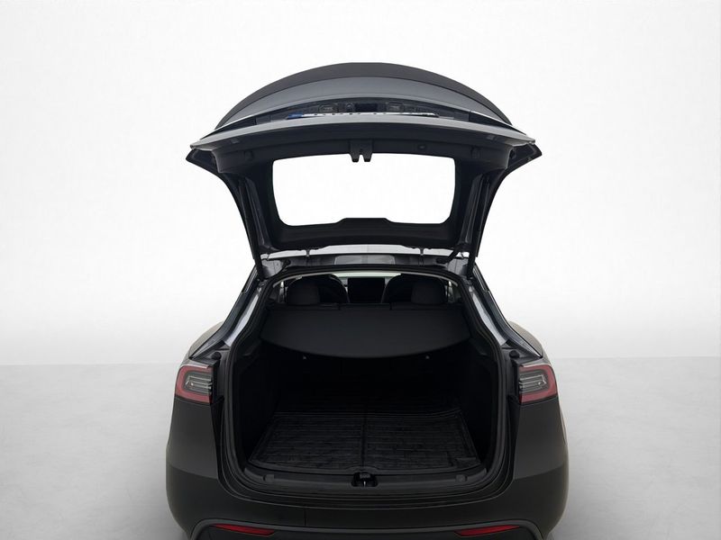 Tesla Model Y bild 31