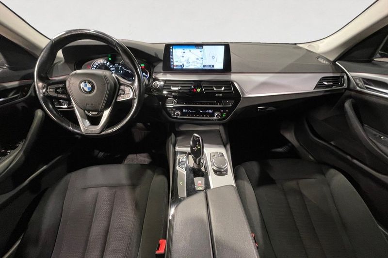 BMW 520 bild 11