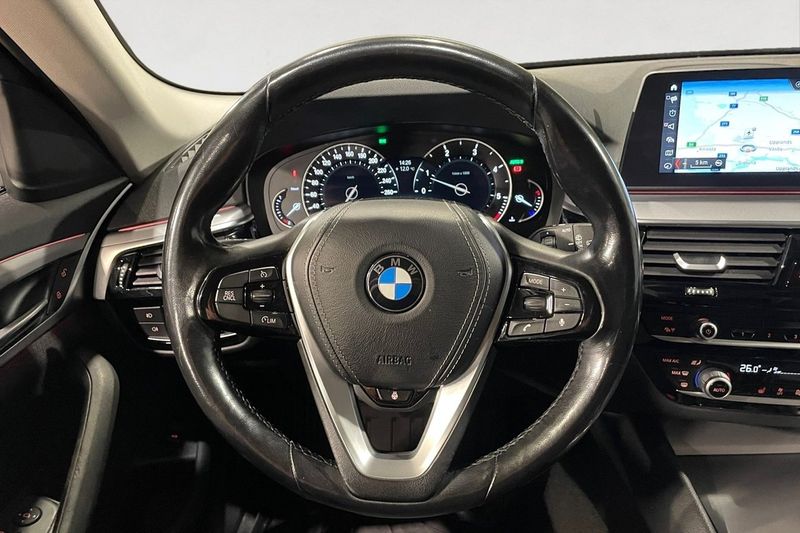 BMW 520 bild 13
