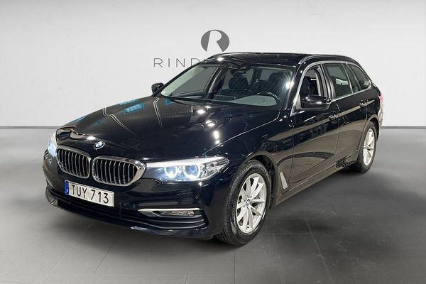 BMW 520 d Touring 190 HK AUT D-VÄRM DRAG NAVI BACKKAMERA 17" - 2018