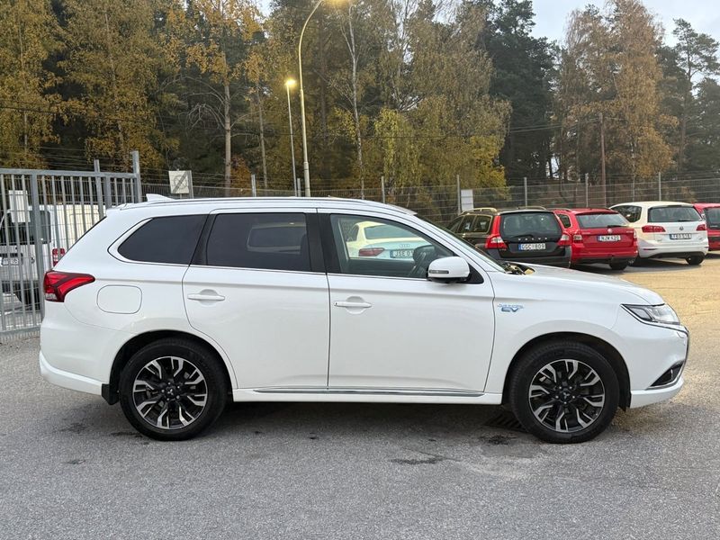 Mitsubishi Outlander bild 3