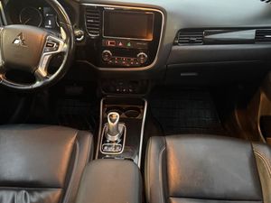 Mitsubishi Outlander bild 7