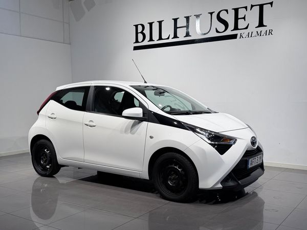 Toyota Aygo 5-dörrar 1.0 VVT-i x-shift X-PLAY Euro 6 *Backkamera - 2021