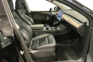 Tesla Model Y bild 7