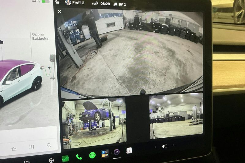 Tesla Model Y bild 14