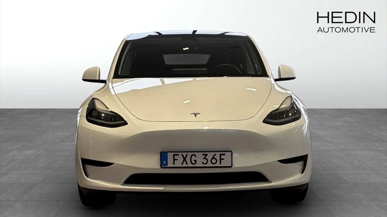 Tesla Model Y bild 8