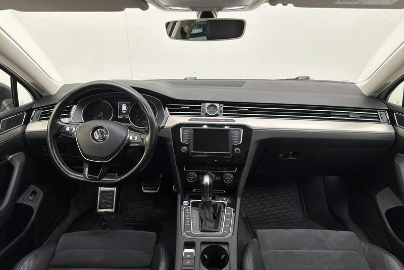 Volkswagen Passat bild 6