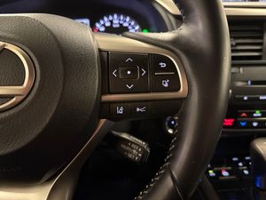 Lexus RX bild 19