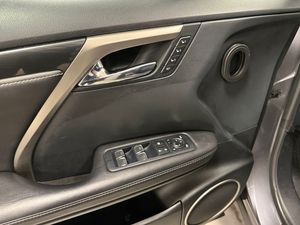 Lexus RX bild 9