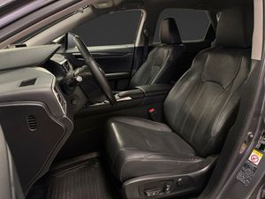 Lexus RX bild 8