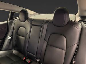 Tesla Model 3 bild 10