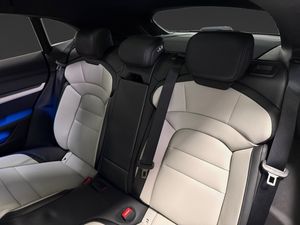 Porsche Taycan bild 11