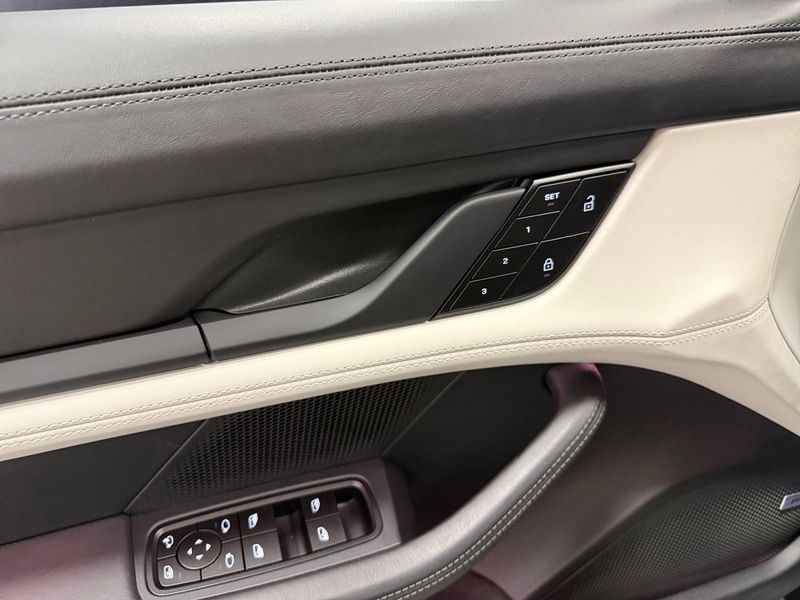 Porsche Taycan bild 9