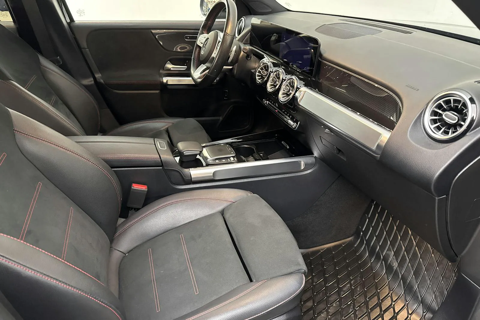 Mercedes GLB200 bild 7
