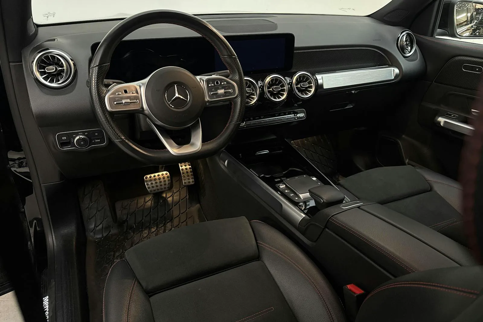 Mercedes GLB200 bild 18