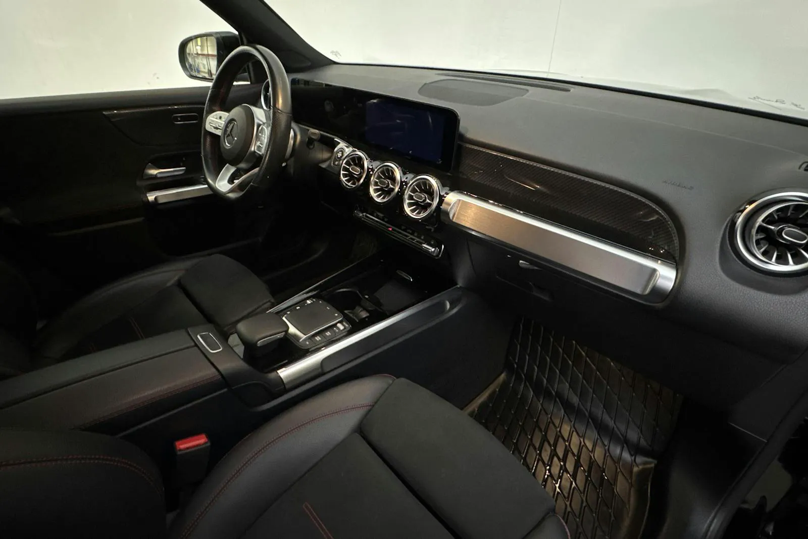 Mercedes GLB200 bild 17
