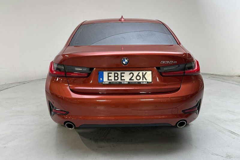 BMW 330 bild 5