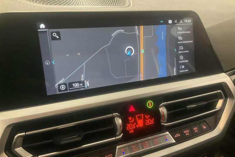 BMW 330 bild 11