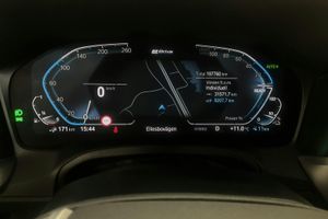 BMW 330 bild 10
