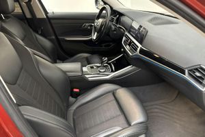 BMW 330 bild 7