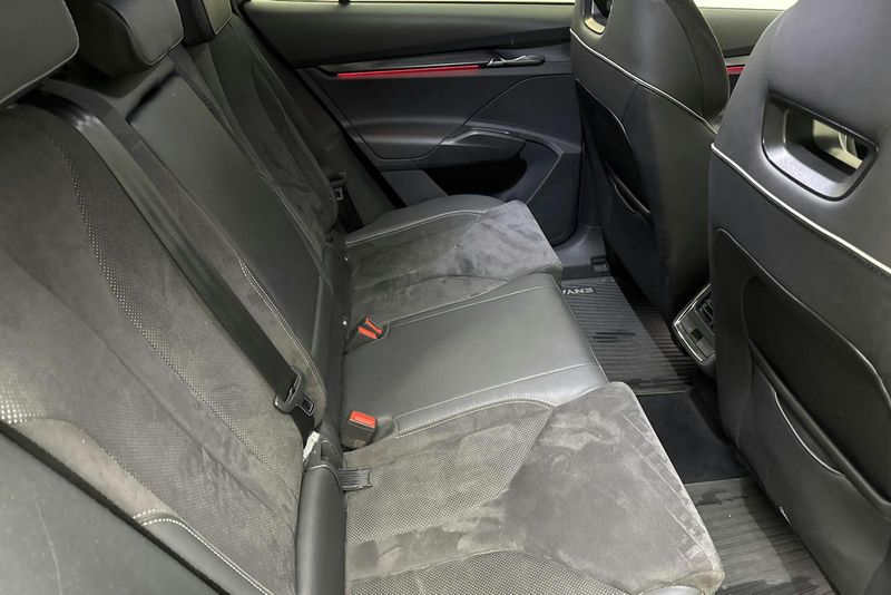 Skoda Enyaq bild 8