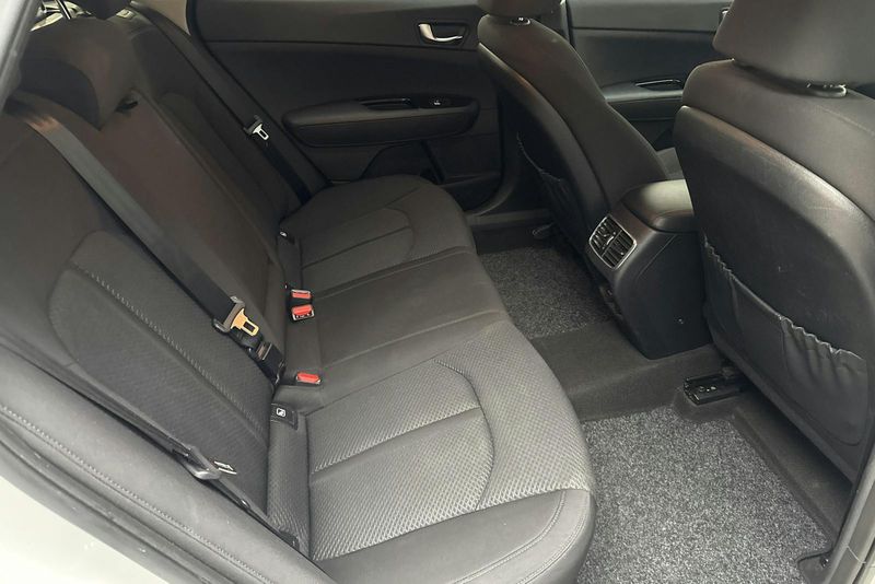 Kia Optima bild 8