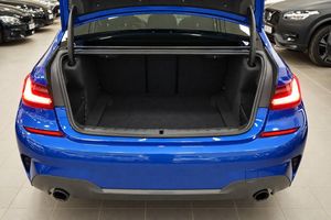 BMW 330 bild 6