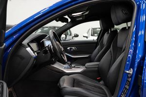 BMW 330 bild 11
