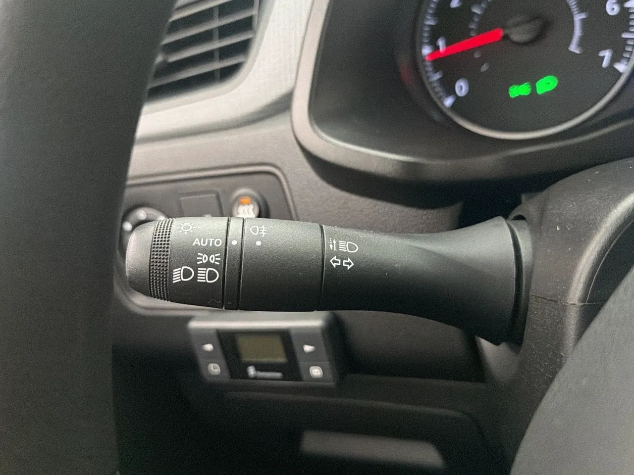 Renault Express bild 17