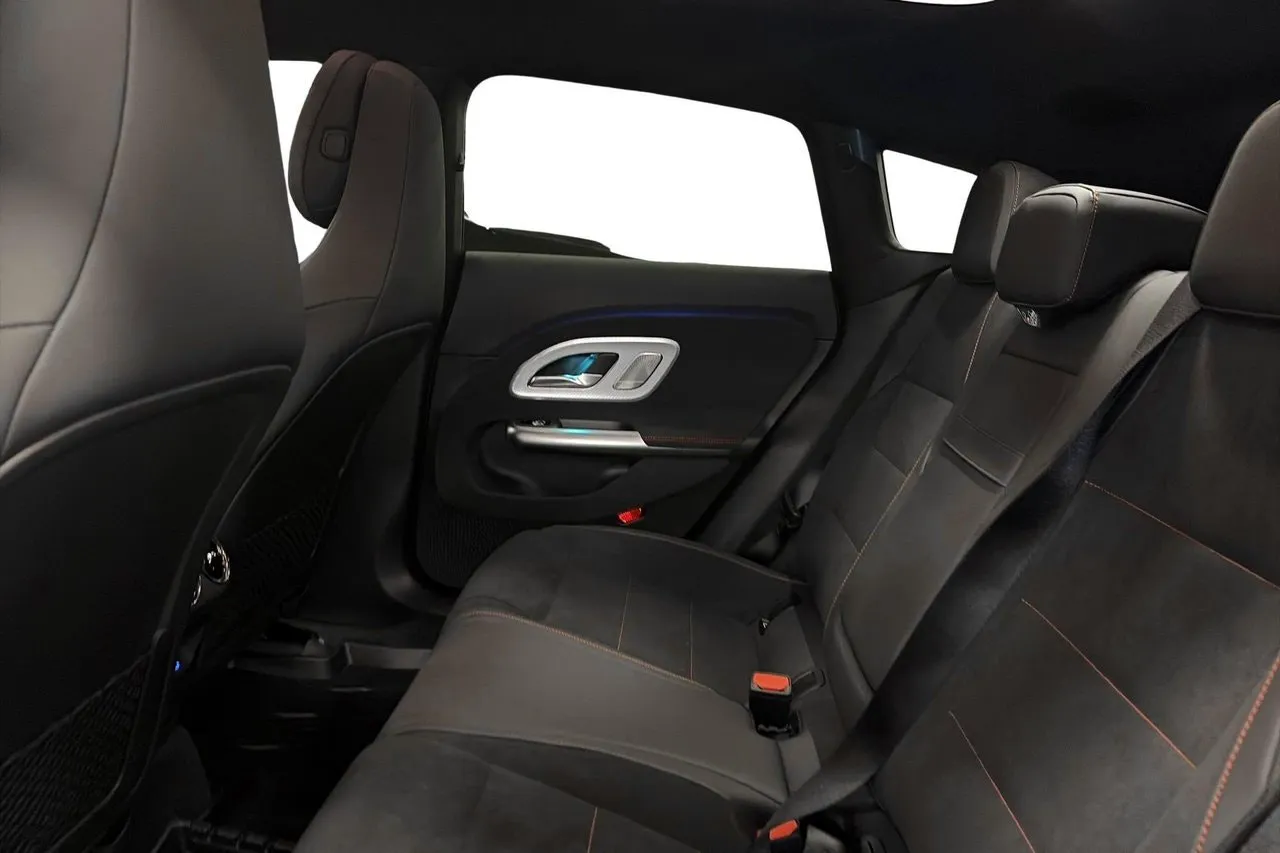 Mercedes CLA350 bild 9