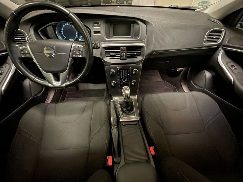 Volvo V40 bild 5