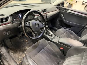 Skoda Superb bild 3