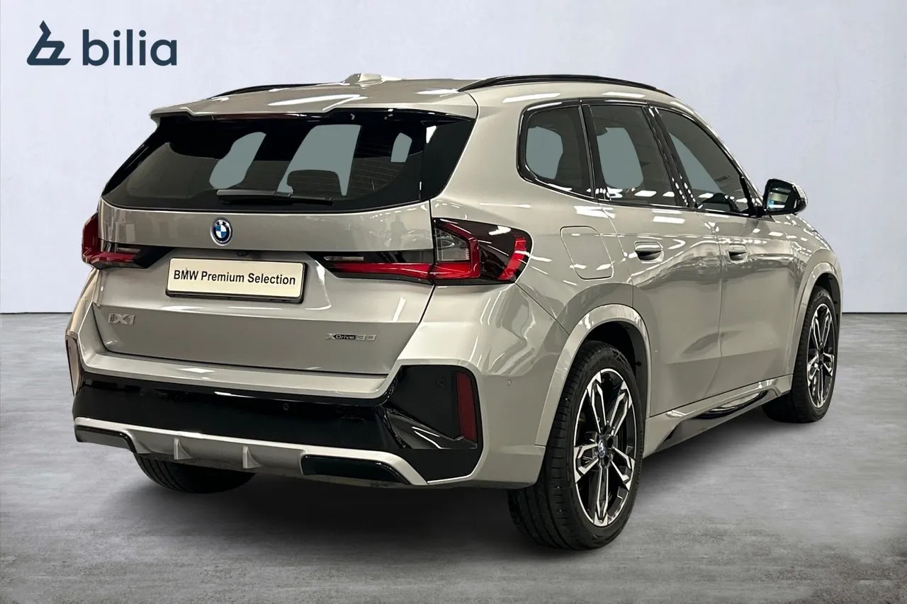 BMW iX1 bild 16