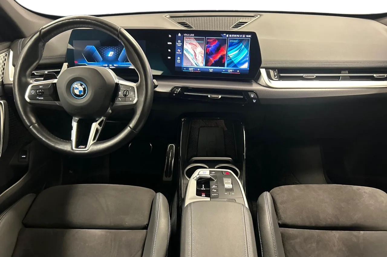 BMW iX1 bild 8
