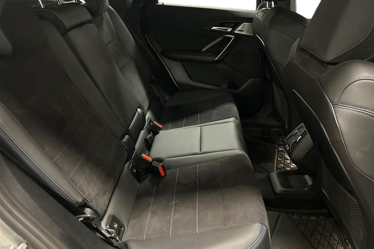 BMW iX1 bild 7