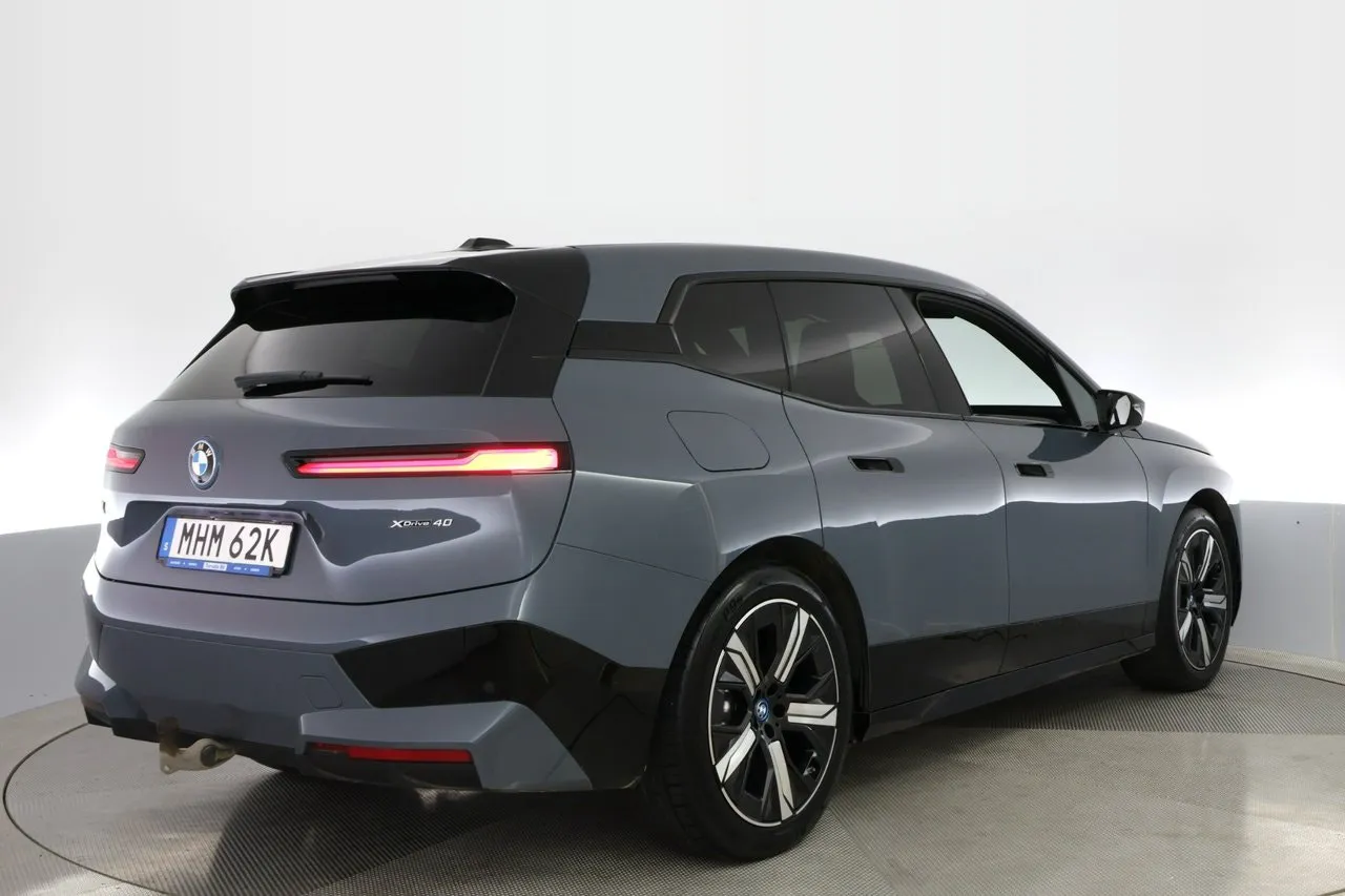BMW iX bild 5